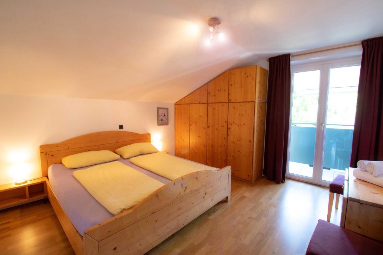 Melaniesguesthouse 4 Zimmerwohnung กัลดาโร ภายนอก รูปภาพ
